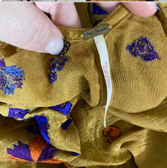 Free People Mustard Music In Time Embroidered Bishop Sleeve Top sz S - Picture 7 of 7